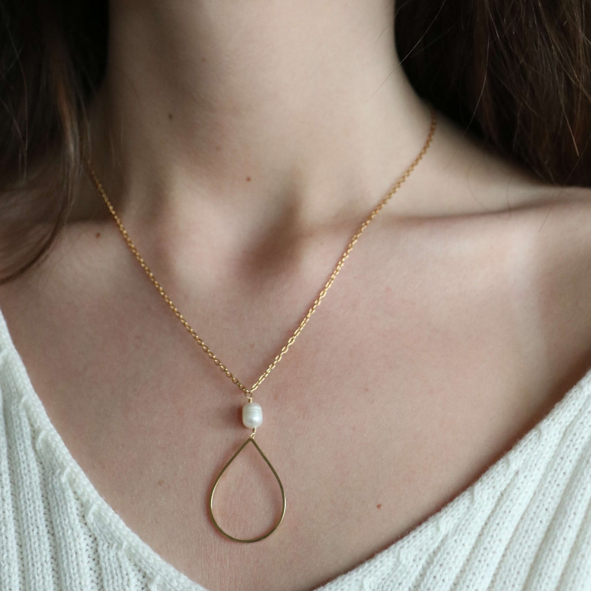 Selling Gold Sterling Silver Droplet Necklace